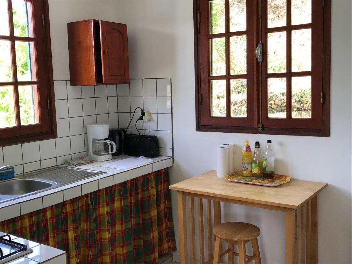 Case A Lili, Joli Haut De Villa Face A La Mer Dans Le Bourg. Terre-De-Haut Bagian luar foto